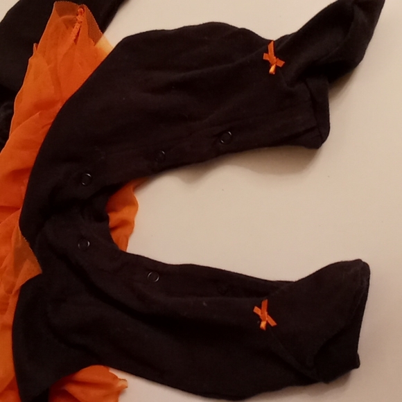 NEW 4/$25 Carter's Pumpkin Black Onesie Size 9 months. - Picture 4 of 4